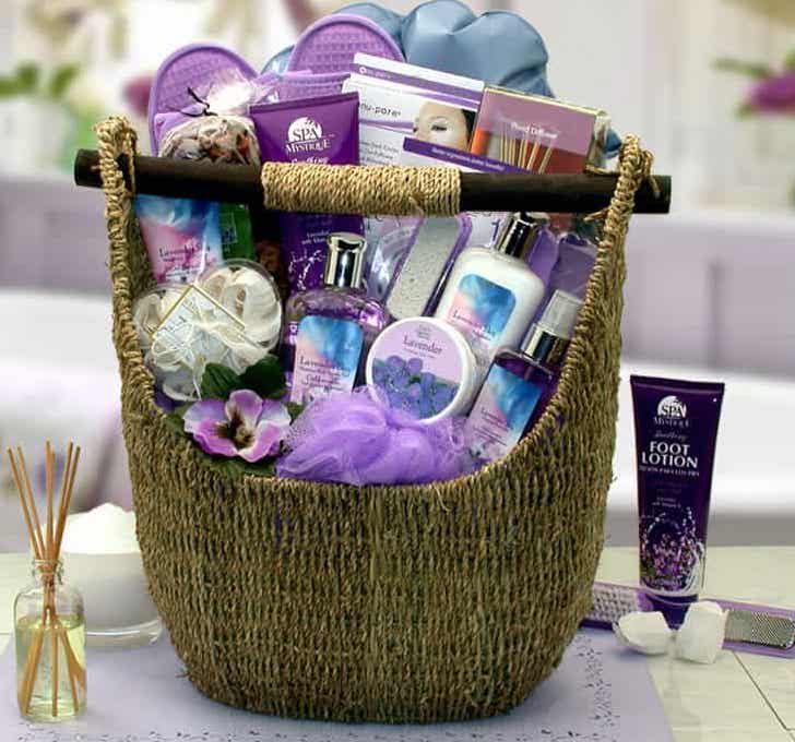 Lavender-Ultimate-Spa-Gift-Basket